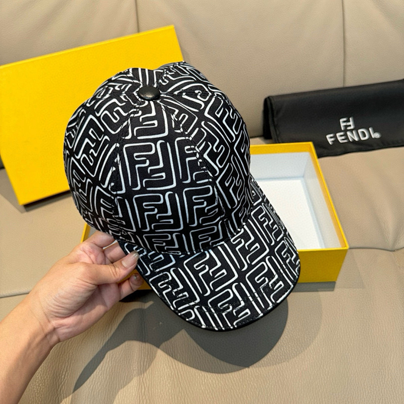 FENDI CAP (18)