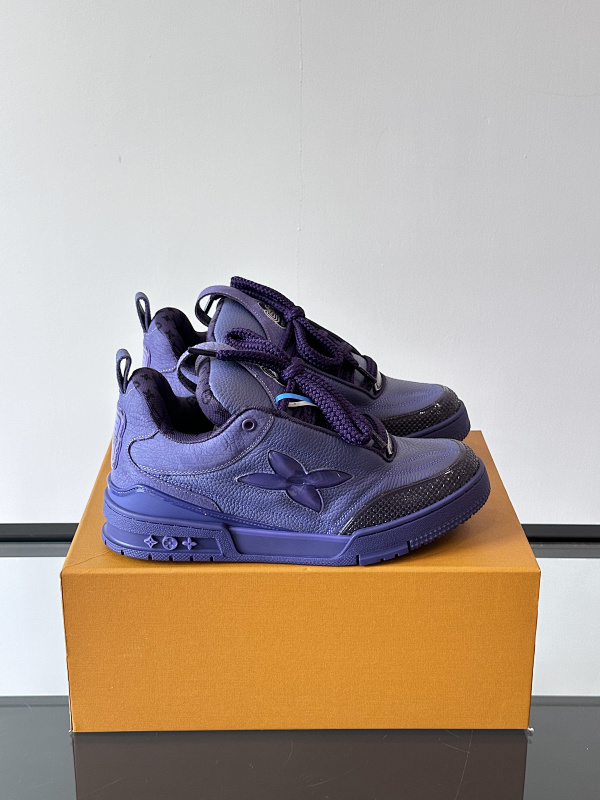 LOUIS VUITTON SNEAKERS (19)