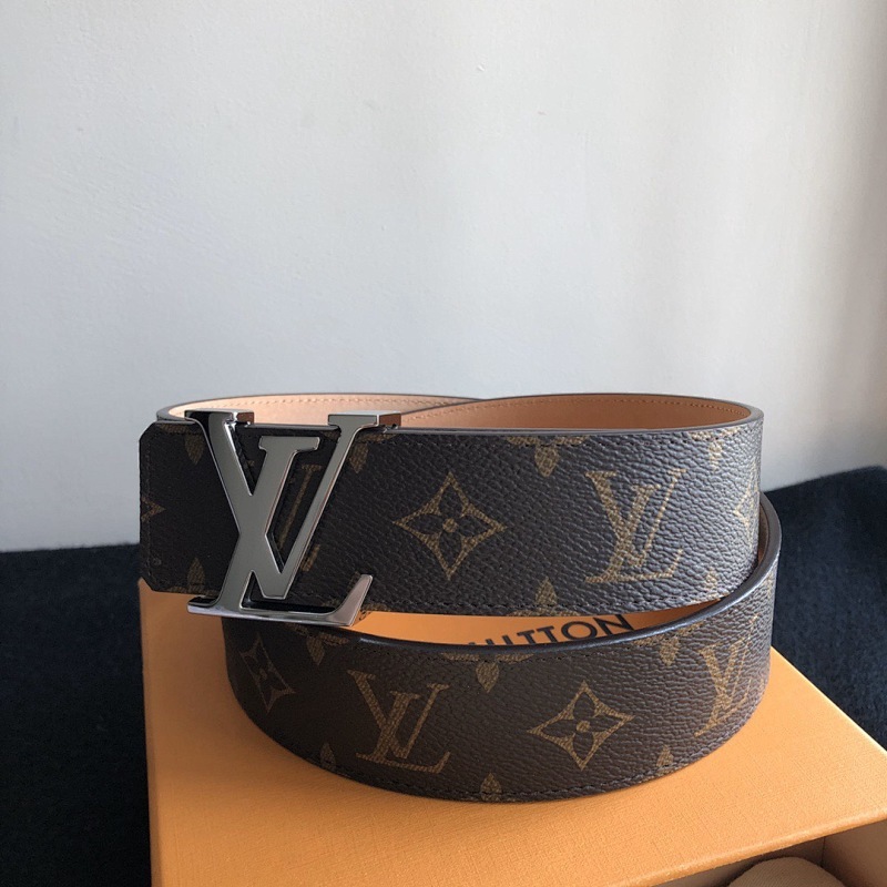 LOUIS VUITTON BELTS (4)