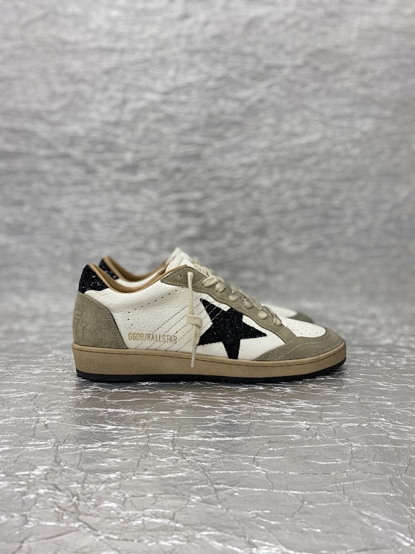 UGG SNEAKERS (20)