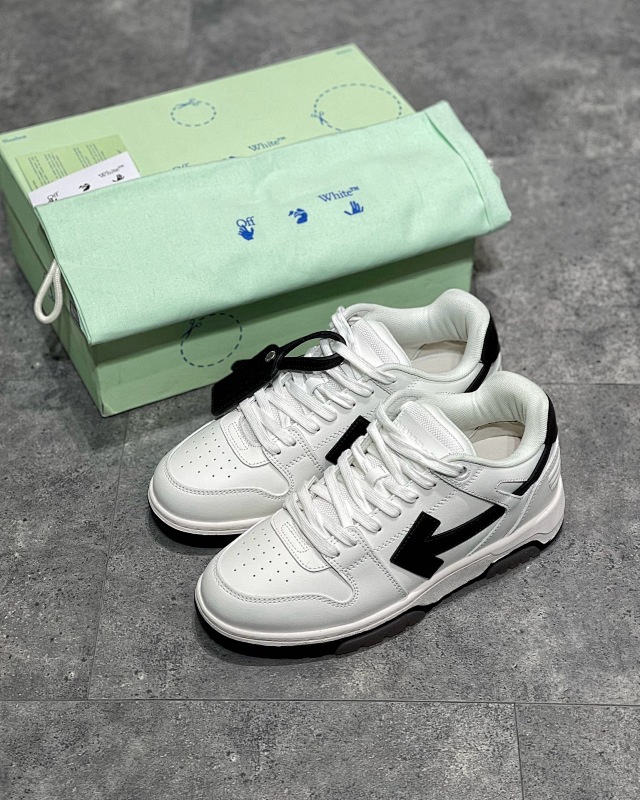 OFF WHITE OOO (2)