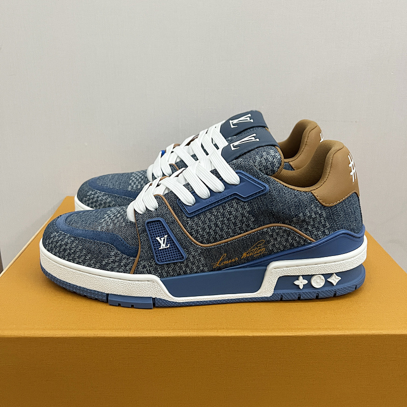 LOUIS VUITTON TRAINER (37)