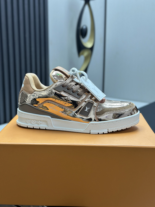 LOUIS VUITTON TRAINER (20)