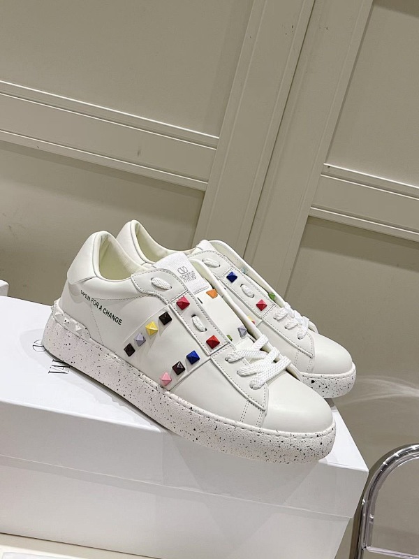 VALENTINO SNEAKERS (6)
