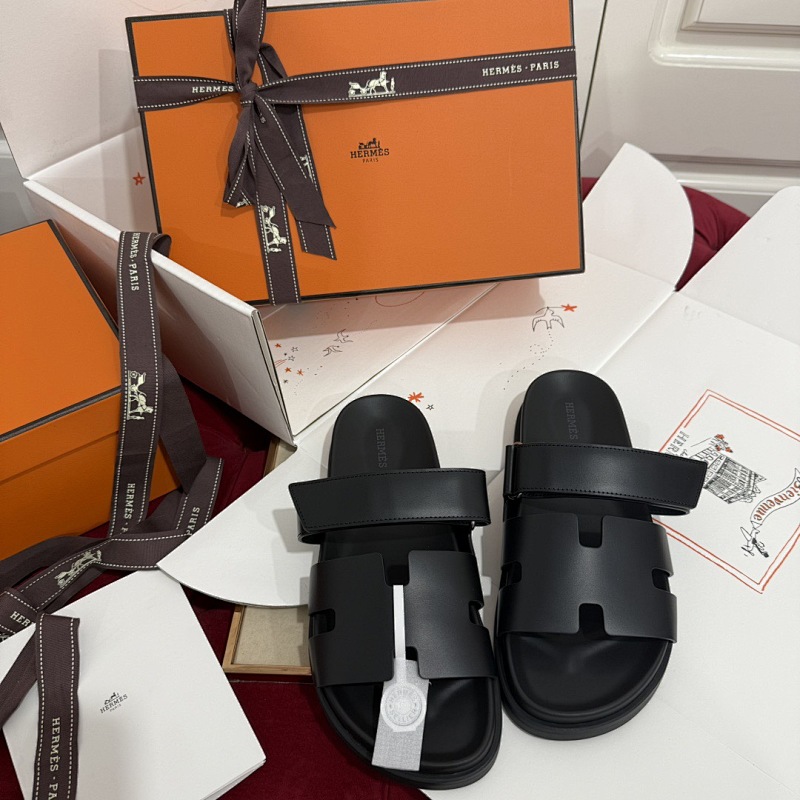 HERMES SNEAKERS (20)