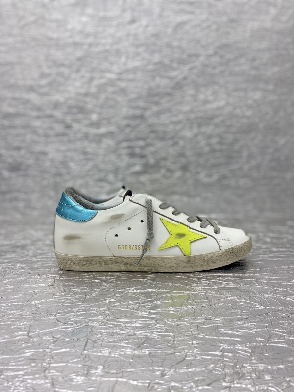 UGG SNEAKERS (56)