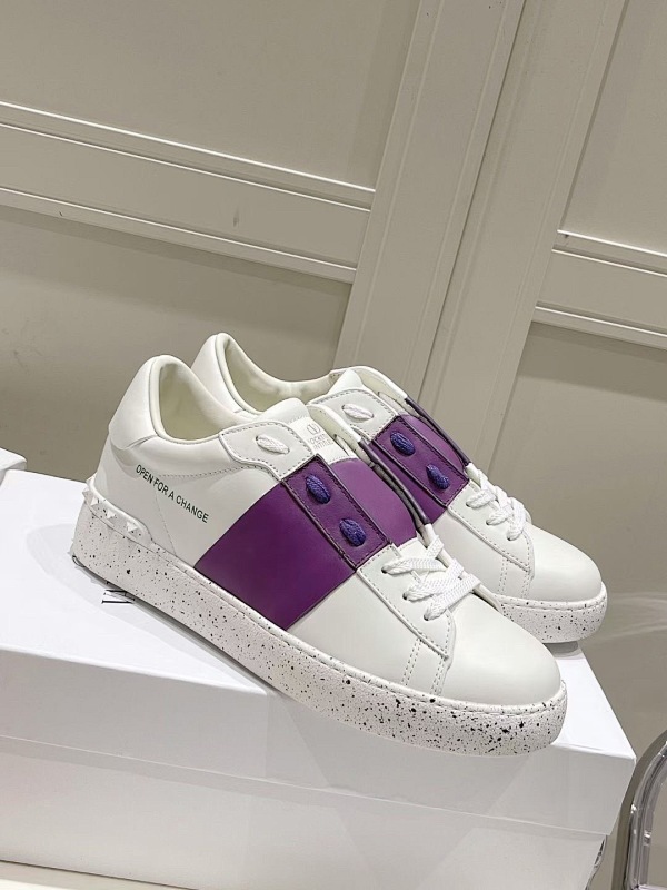 VALENTINO SNEAKERS (2)