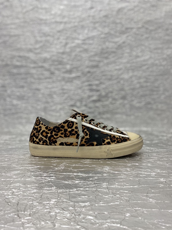 UGG SNEAKERS (11)