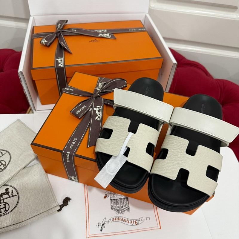 HERMES SNEAKERS (17)