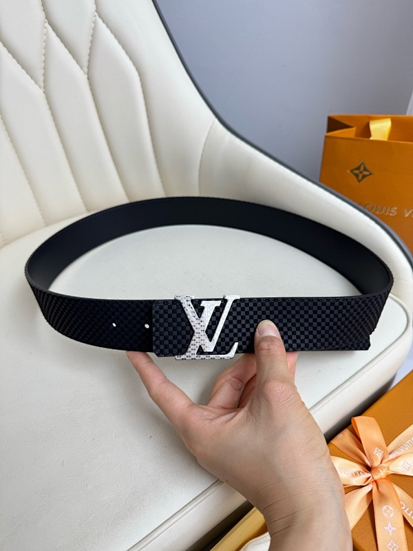 LOUIS VUITTON BELTS (52)