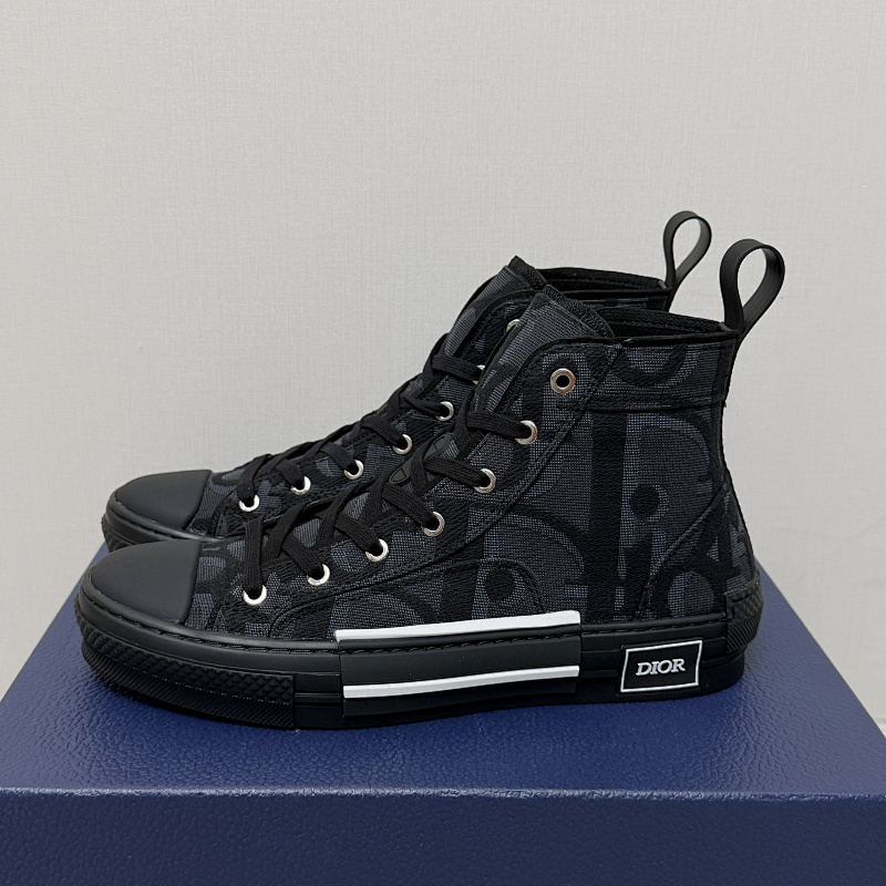 DIOR B23