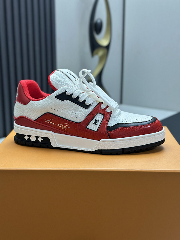 LOUIS VUITTON TRAINER (27)
