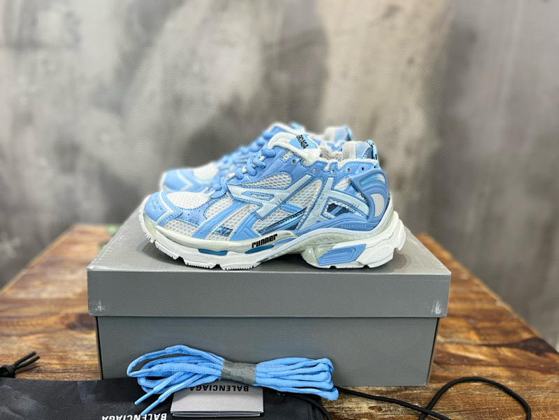 BALENCIAGA Triple S Blue