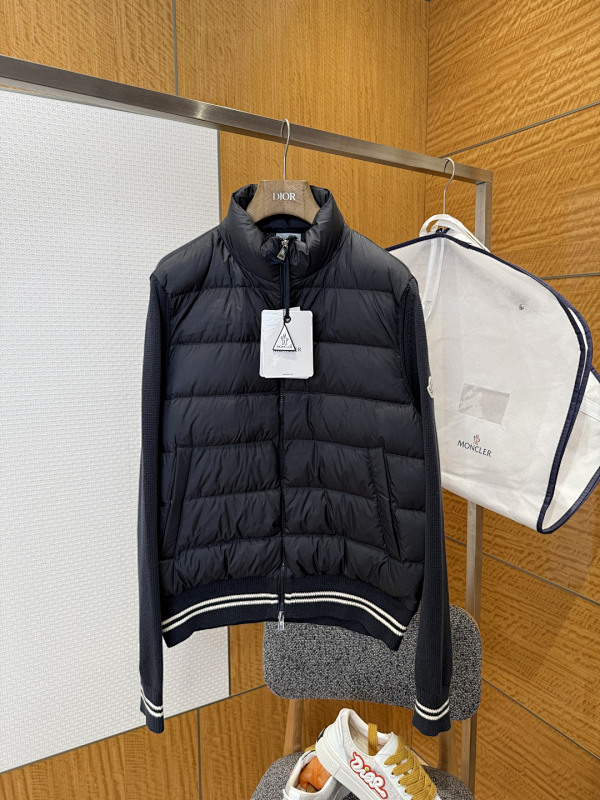 MONCLER PUFFERS (24)