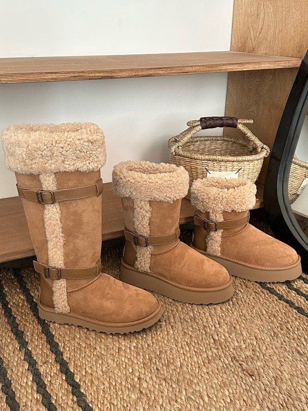 UGG Women's Classic Tall Boot