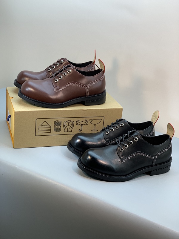 LOUIS VUITTON SNEAKERS (2)