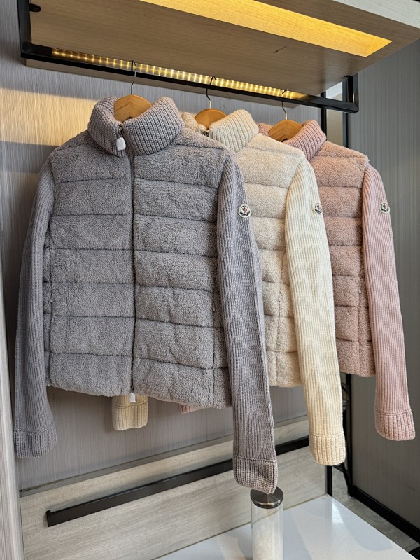 MONCLER PUFFERS (148)