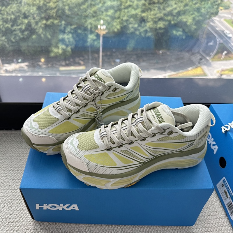 HOKA Arahi 6