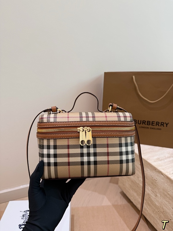 BURBERRY BAGS (5)