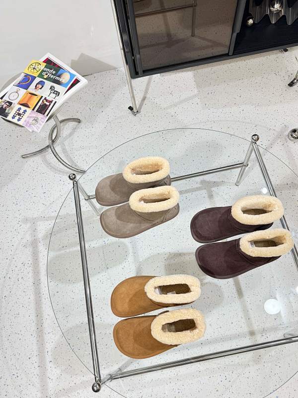 Classic Short Boot (Hugged)