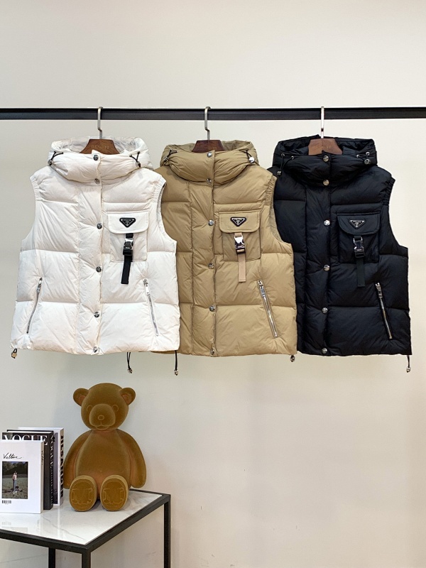 PRADA VESTS