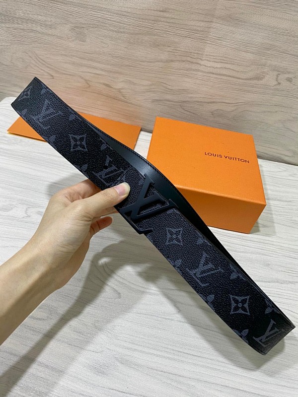 LOUIS VUITTON BELTS (15)