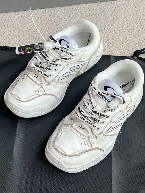 BALENCIAGA SNEAKERS