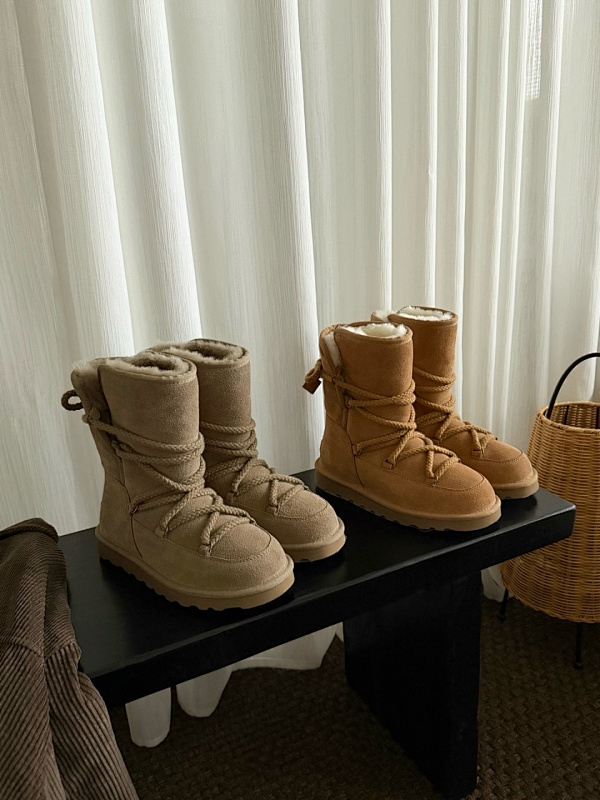 UGG Classic Ultra Mini Boot