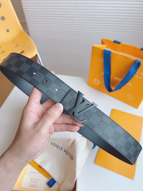 LOUIS VUITTON BELTS (22)