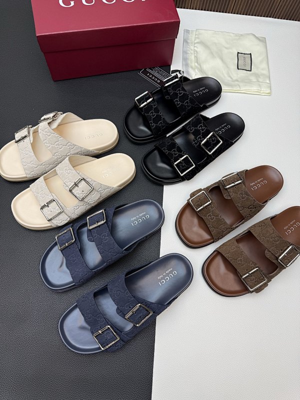 Gucci Double G Slide Sandals