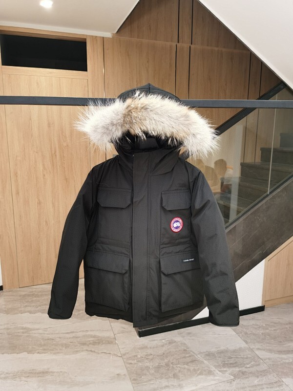CANADA GOOSE JACKETS (14)