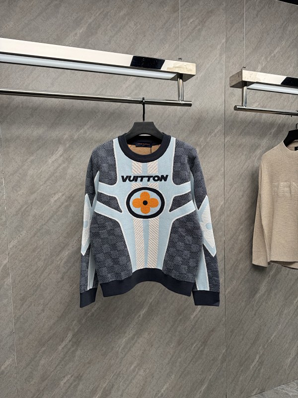 LOUIS VUITTON SWEATERS