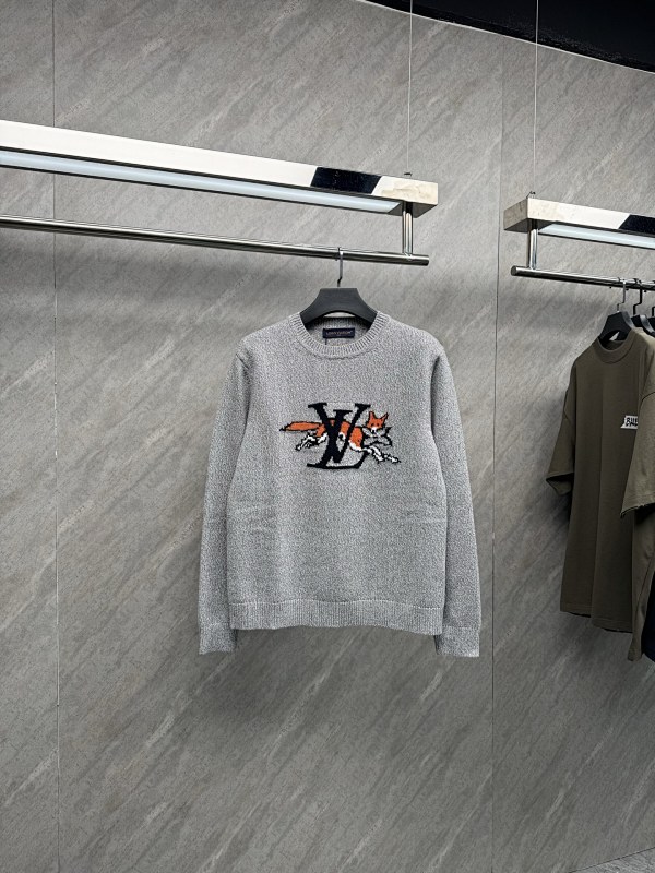 LOUIS VUITTON SWEATERS