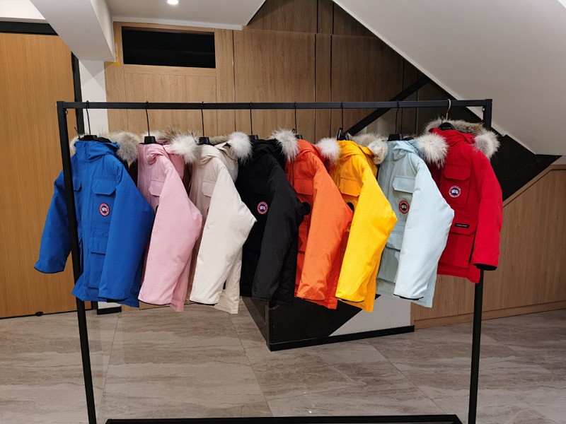 CANADA GOOSE PARKAS (36)