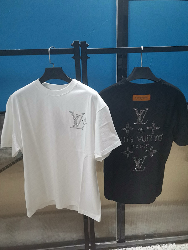 LOUIS VUITTON TSHIRTS (157)