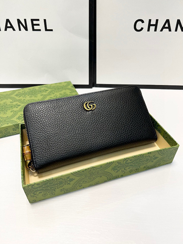 GUCCI BAGS (130)