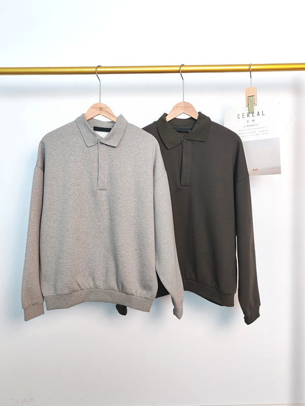 ESSENTIAL HOODIES (124)