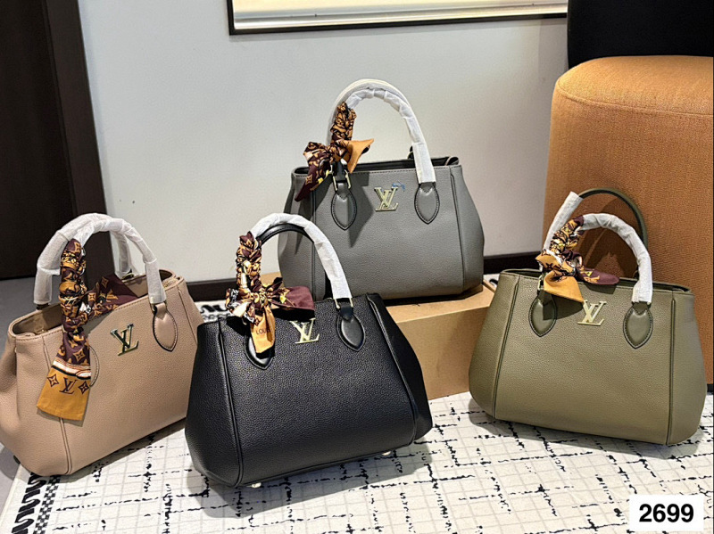 LOUIS VUITTON BAGS (405)