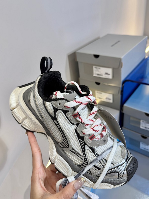 Balenciaga Triple S