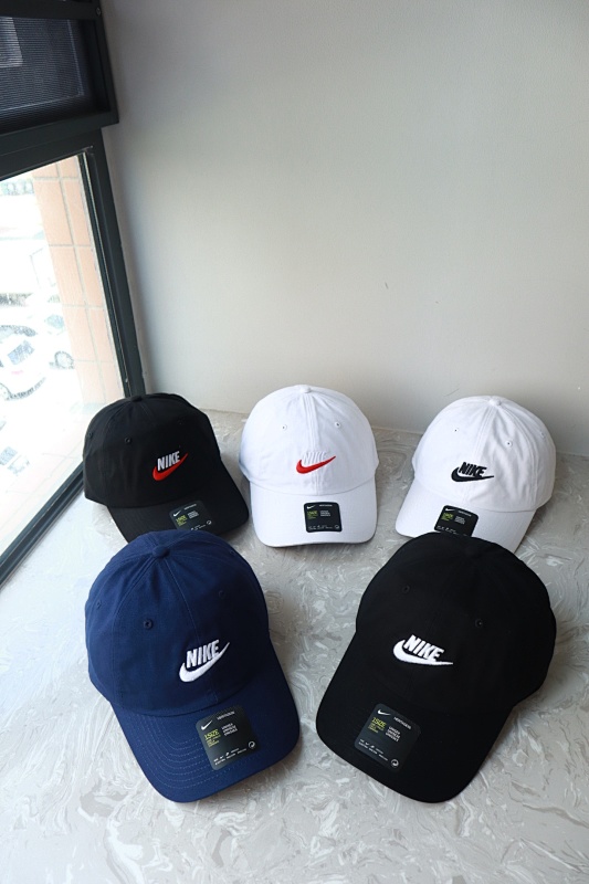 NIKE HATS
