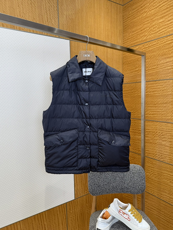 MIU MIU VESTS (4)