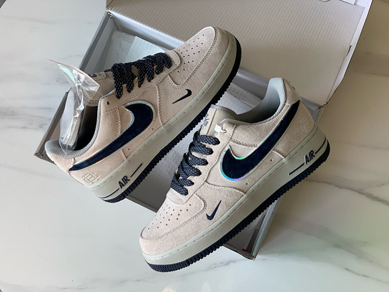NIKE Air Force 1 (3)