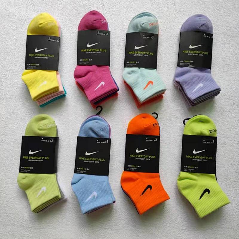 NIKE SOCKS
