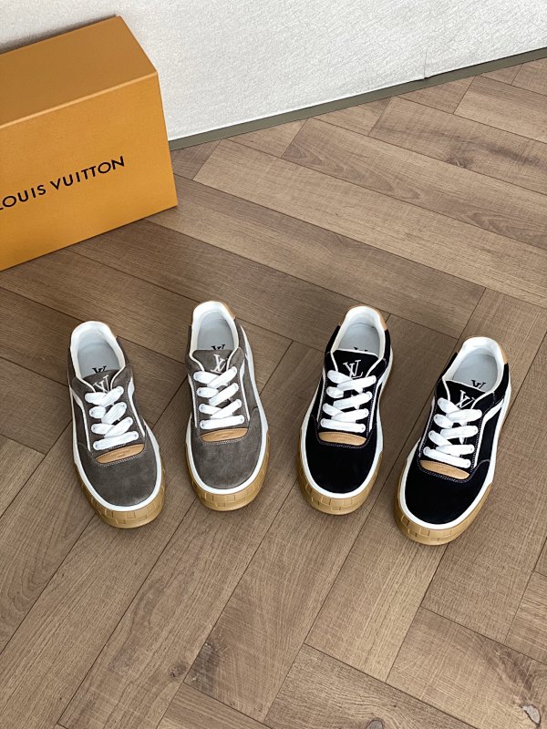 Louis Vuitton LV Trainer Sneakers (2)