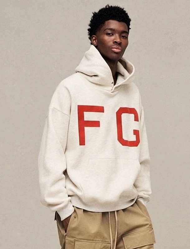 ESSENTIAL HOODIES (136)