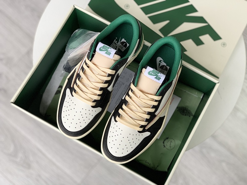 Nike Air Jordan 1 Low (11)