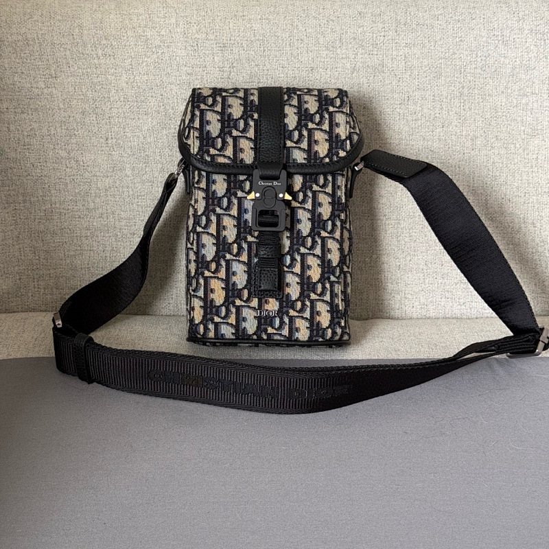 DIOR BAGS (33)