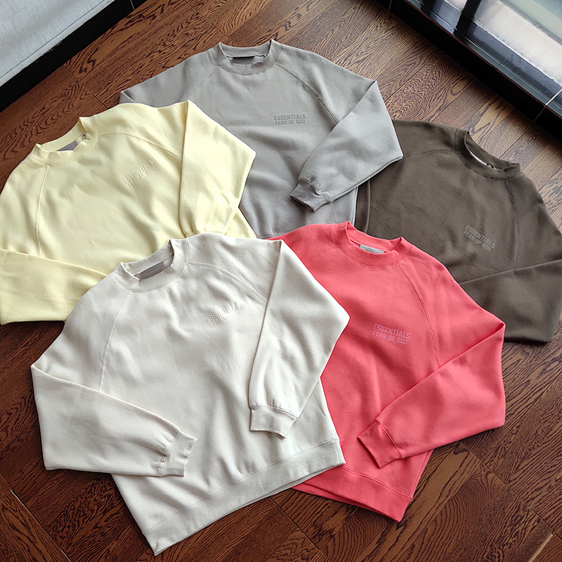 ESSENTIAL SWEATSHIRTS (21)