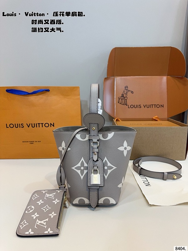 LOUIS VUITTON BAGS (110)