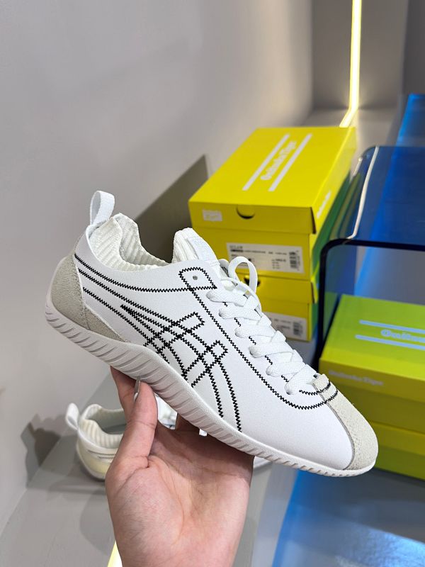 ONITSUKA TIGER HN205